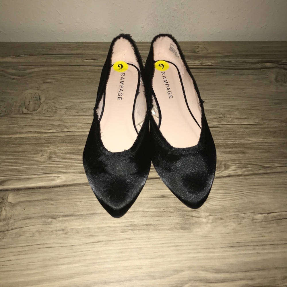 New Rampage Black Satin Flats